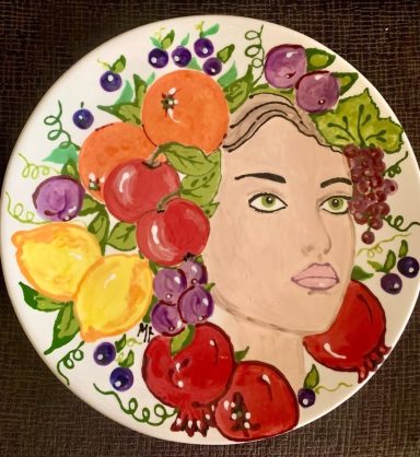 Plato de cerámica pintada mano con pájaros y flores. Regalo personalizado.