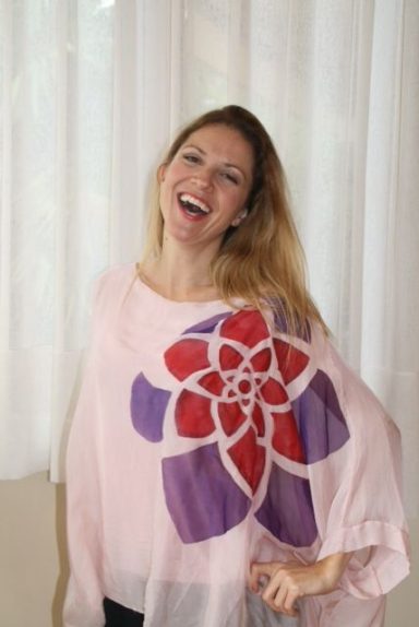 Blusa poncho de seda rosa