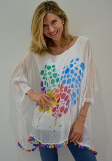 Blusa de seda pintada a mano con arboles