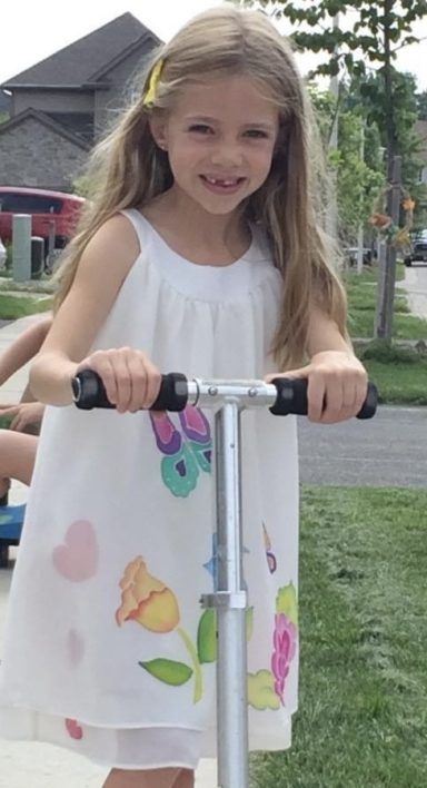 Vestido de seda infantil