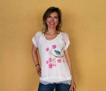 Blusa de seda  con pájaros